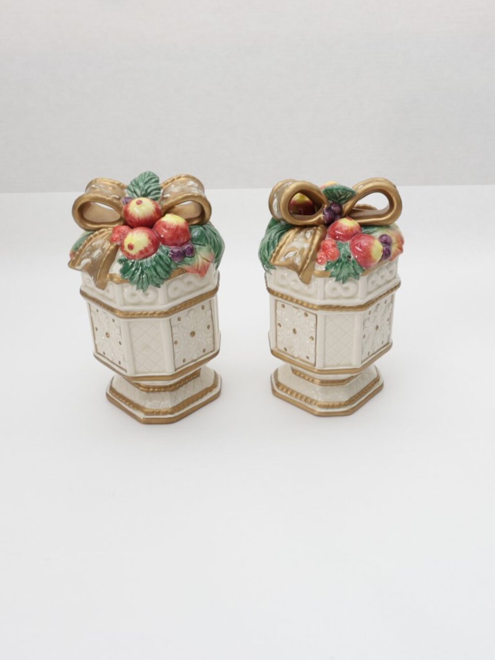 Vintage Fitz and Floyd Snowy Woods Christmas Salt and Pepper Shakers 5"